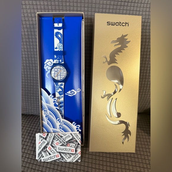 Brand New Swatch Chinese New Year Special Year of the Dragon Model GZ268 2012